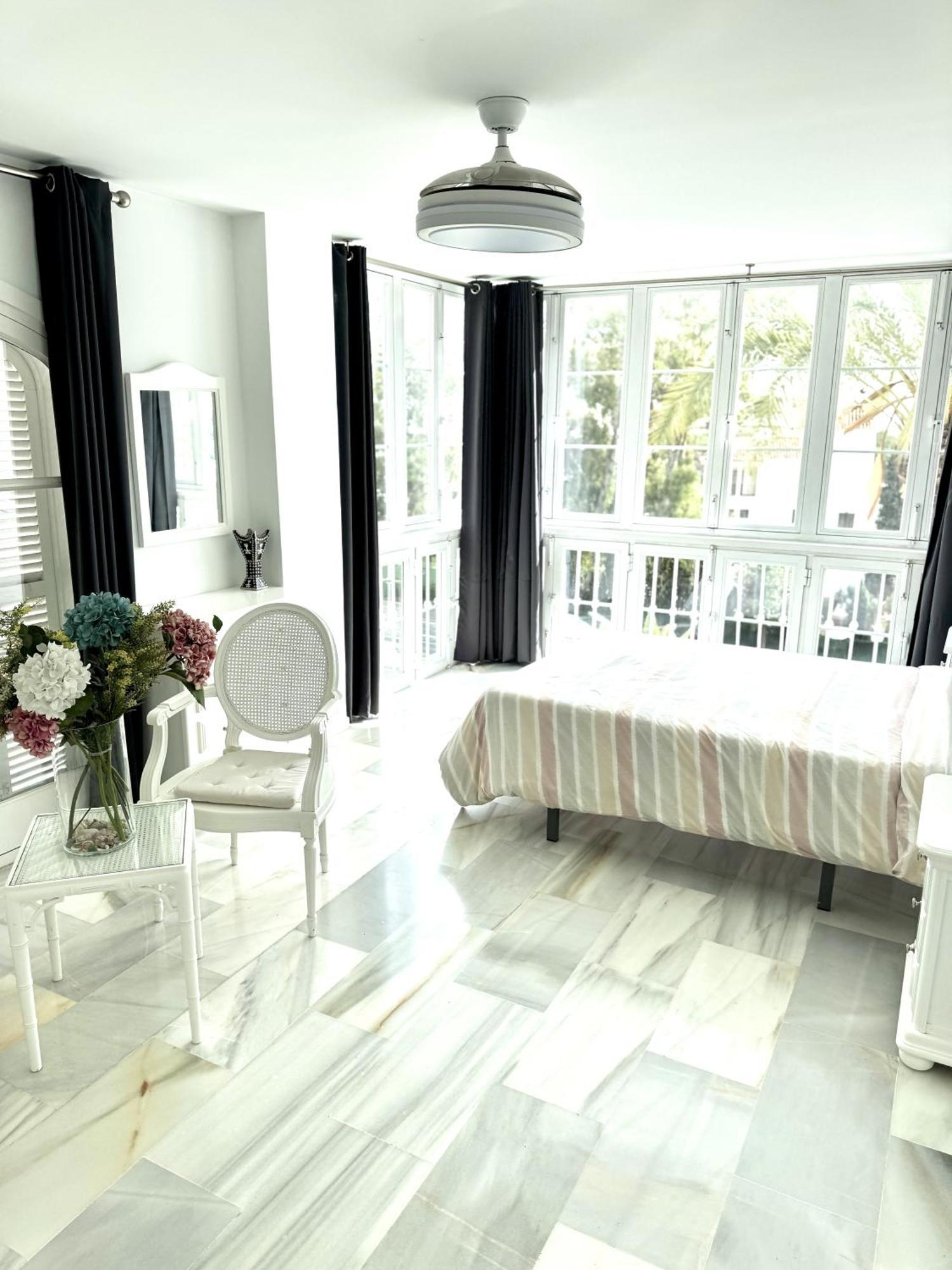 Amplio Y Luminoso En Puerto Banus Appartement Marbella