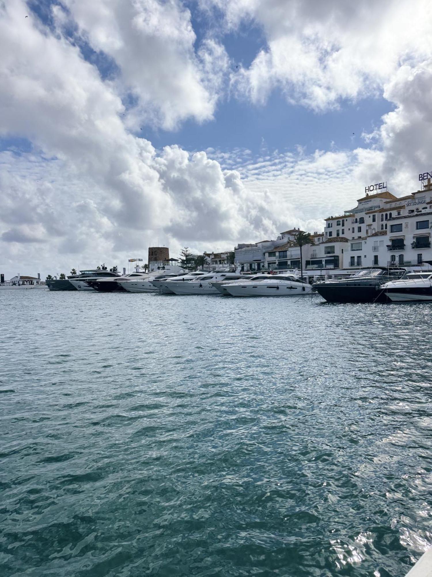Amplio Y Luminoso En Puerto Banus Marbella